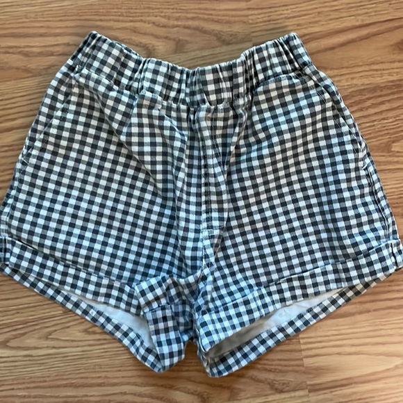 F21 Gingham shorts - Picture 1 of 1